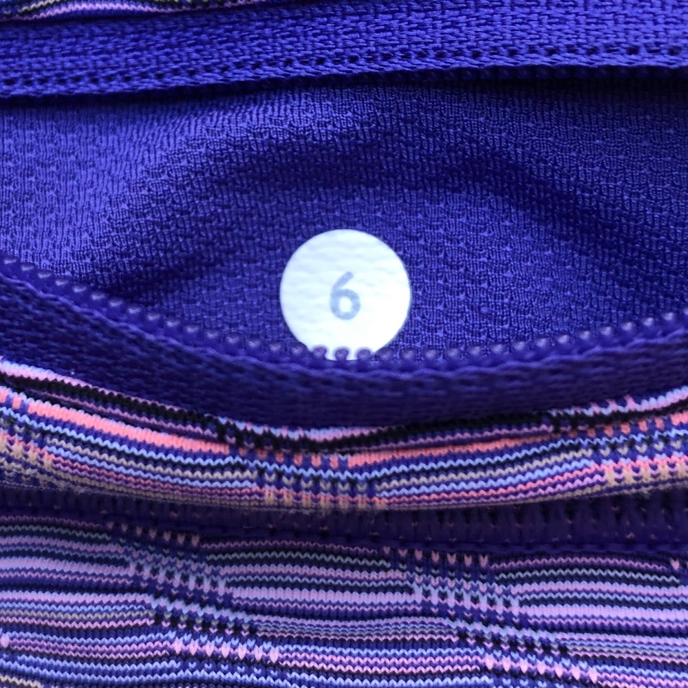 LULULEMON. Women’s. Leggings. Size 6. - Picture 6 of 10